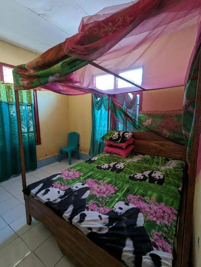 Agusfamily Homestay Labuan Bajo Ngoại thất bức ảnh